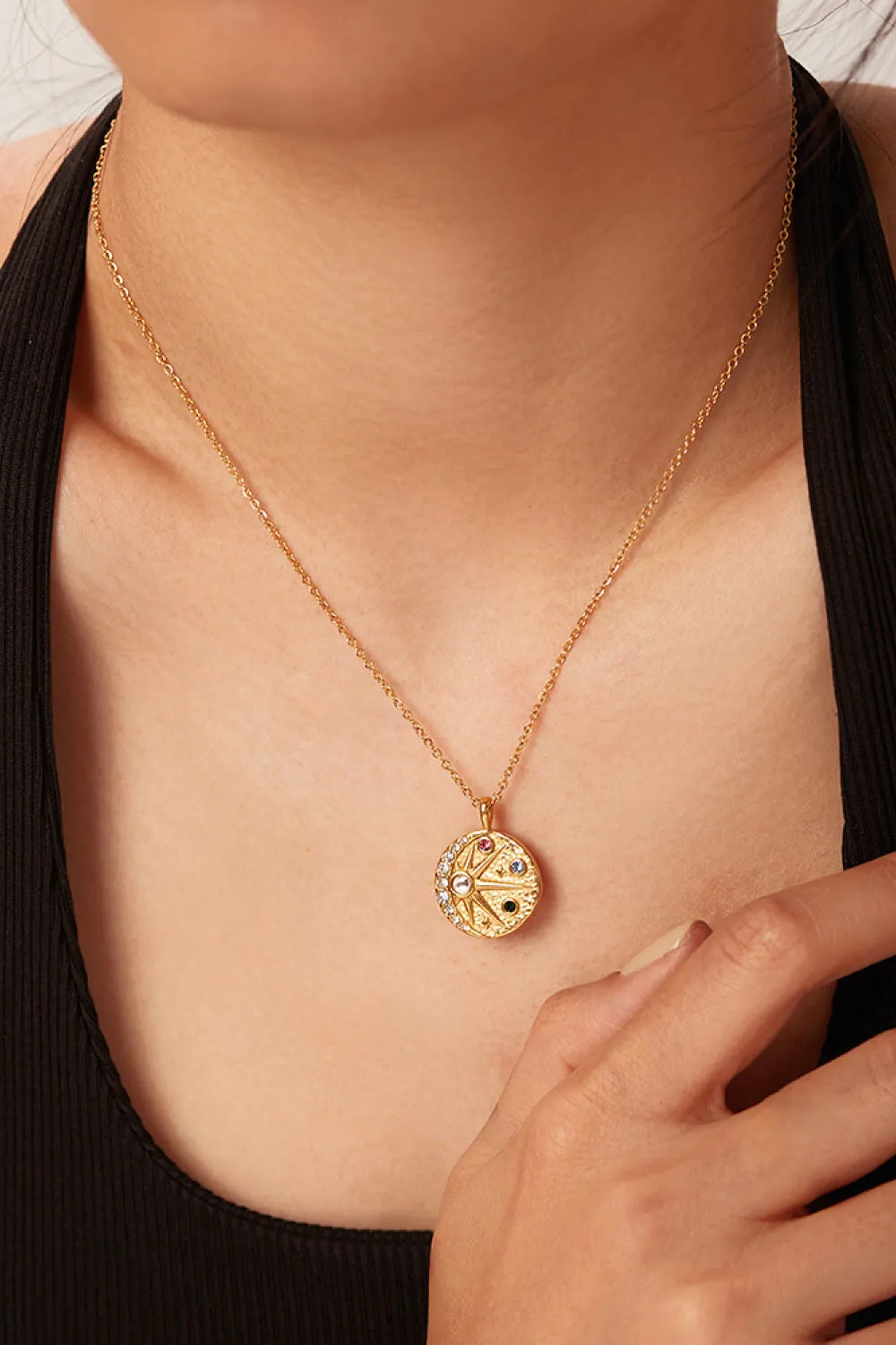 18K Gold Plated Inlaid Zircon Pendant Necklace