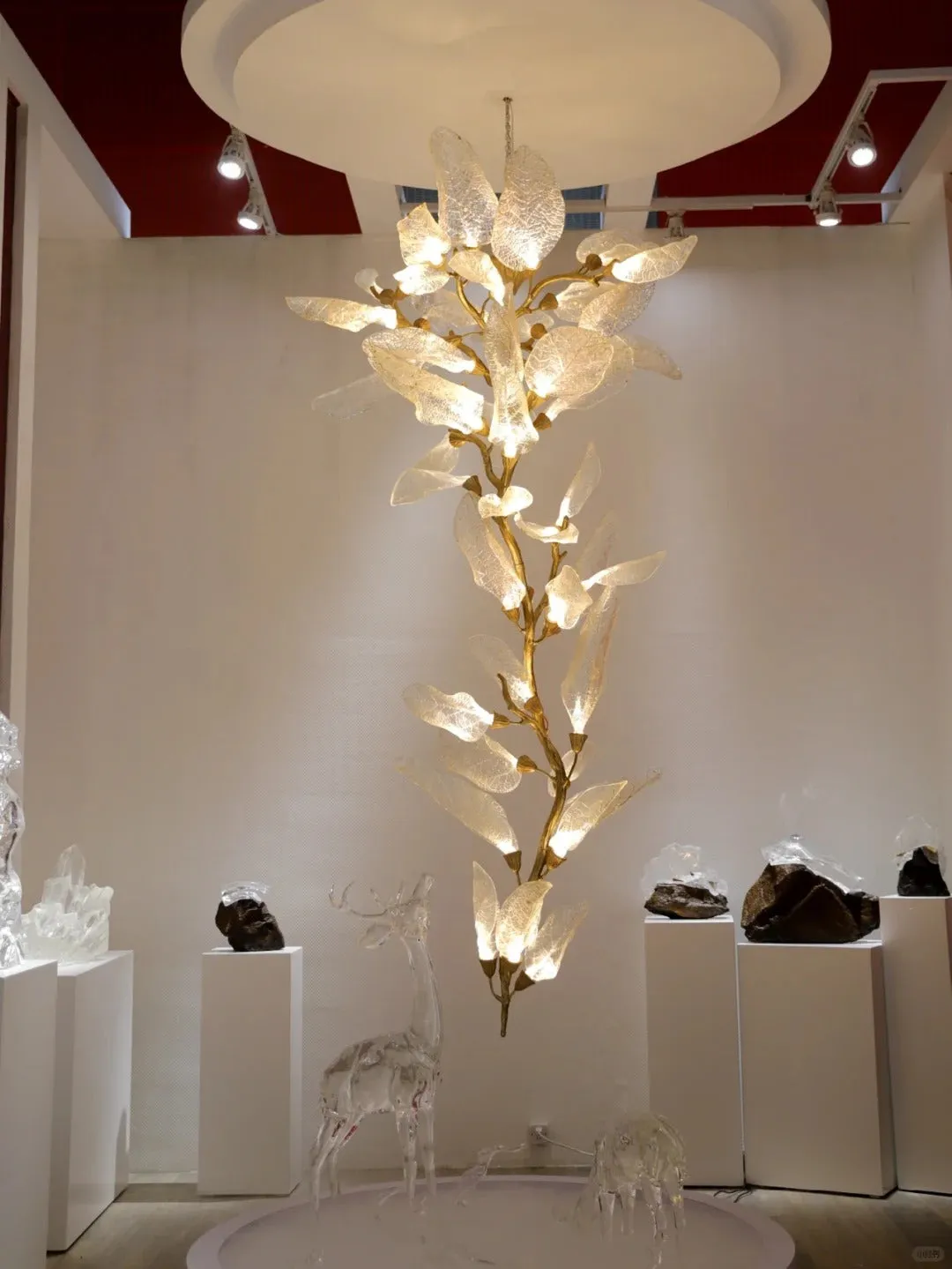 Creative Bionic Resin Leaves Chandelier for Living Room/Dining Room/Staircase