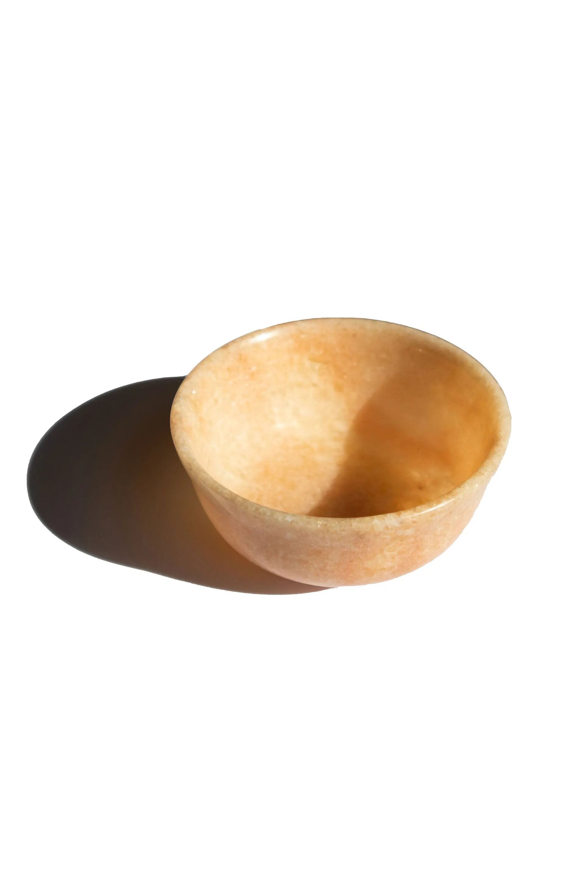 Dīng — Amber jade stone bowl