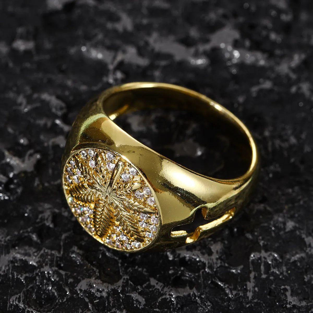 Hot selling new maple leaf design style hip-hop ring men's business style street fashion men's ring