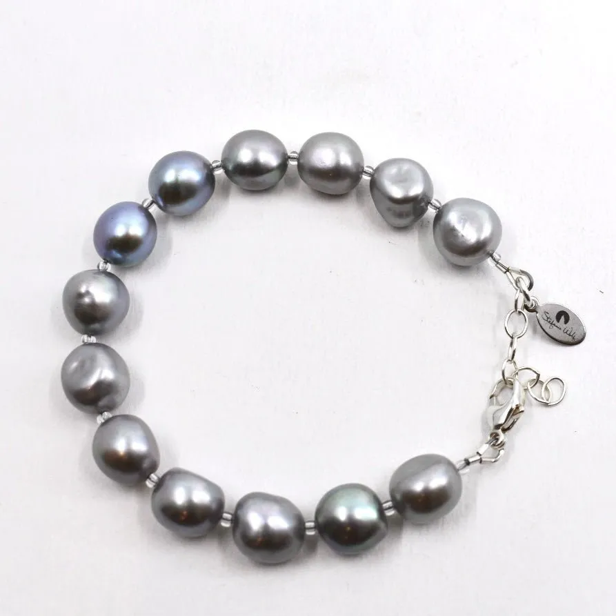 White Freshwater Pearl Bracelet